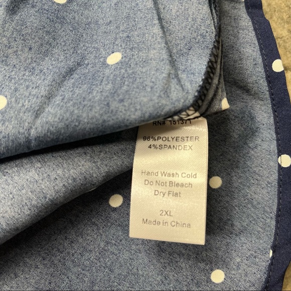 Lara Fashion Polka Dot Sleeveless Top - Picture 7 of 7